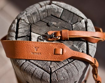 Tan Leather Camera strap with personalization and Easy Connect Clips - for DSLR or SLR camera, Camera strap for Nikon, Canon, Sony