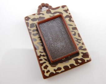 Leopard Print Resin Bezel