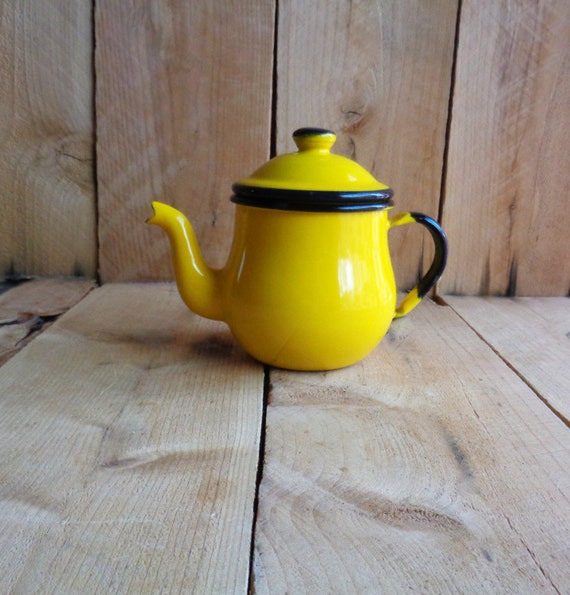 Vintage Enamel Tea Kettle Retro Yellow Tea Pot