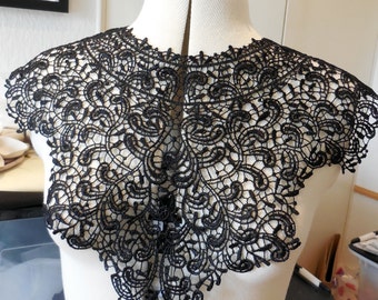 A Black floral cotton lace collar applique / Round shape neckline collar motif is for sale. Sold by per piece