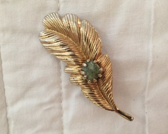 Items similar to Fine Golden Celestial Wisdom Feather Pin - Vintage ...