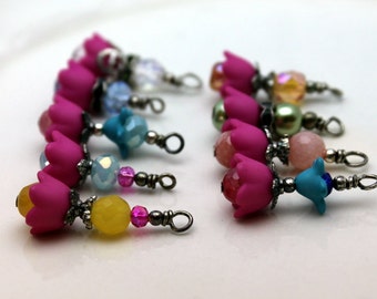 9 Piece Baby Bell Lucite Flower Bead Dangle Charm Drop Set In Fushia Pink