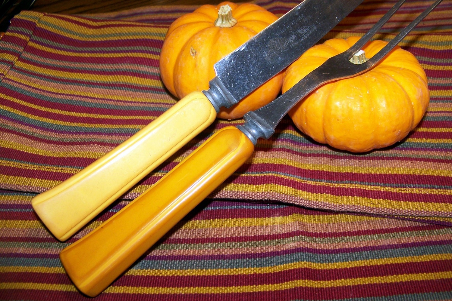 Vintage BAKELITE Carving Knife and Fork Set, Butterscotch Haute Juice