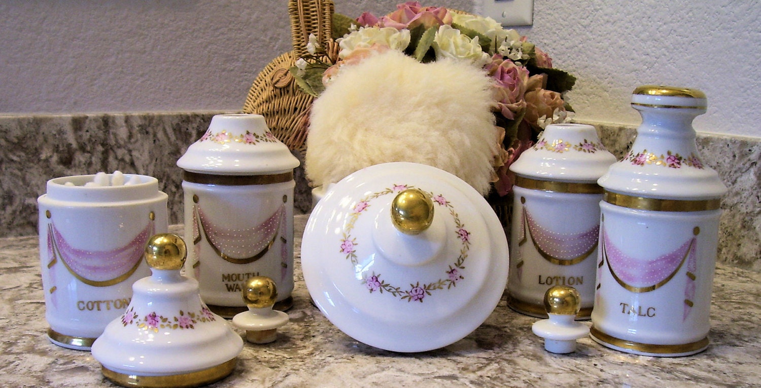 Dresser Set Vanity Set Bath Accessories Vintage by OurTreasures