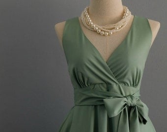 Sage green dress Solid vintage dress bridesmaid dress prom dress party dress tea dress sundress V neck dress multiple colours choices