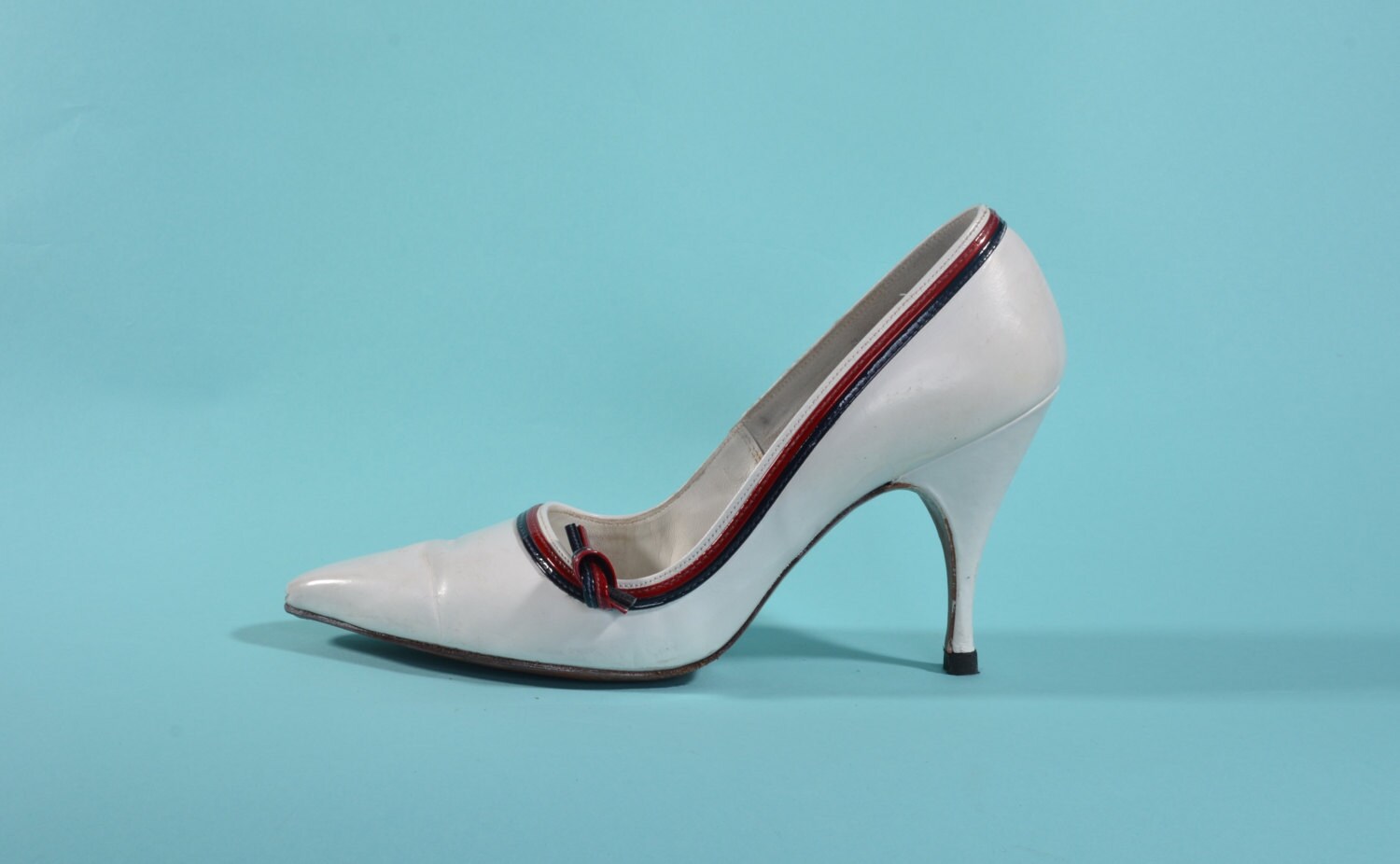 Vintage 1960s White Wedding Shoes Red Navy Blue Leather High