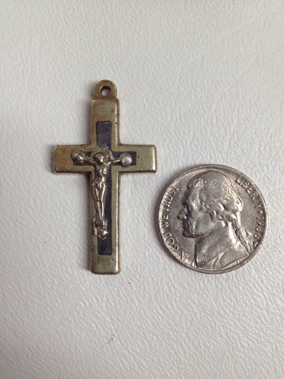 Easter Gift. cross pendant. vintage silver and inlaid ebony wood. jesus on the cross pendant. crucifix. religious jewelry. rosary pendant.