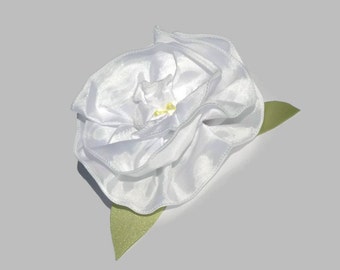 White Ribbon Floral Pin / Prom or Wedding Bow / Ribbon Corsage / Fiesta Hair Bow / Ribbon brooch with Teardrop Glass Bead accent
