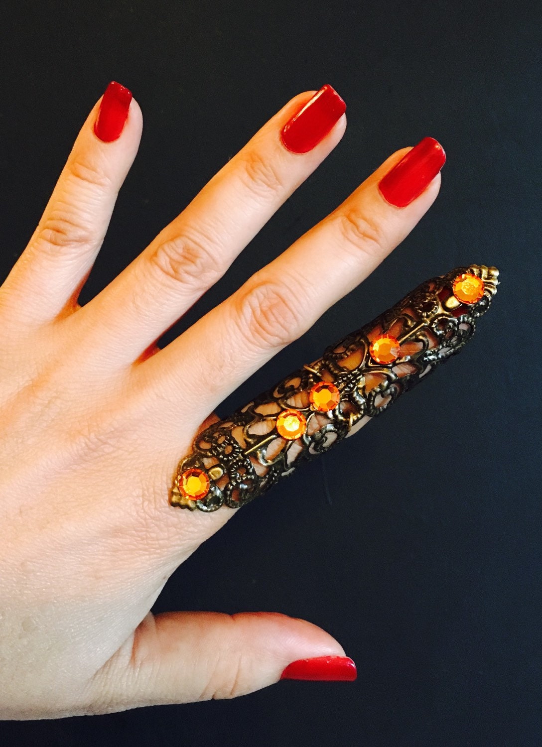 Shield Full finger ring made with a vintage style by pickapicka