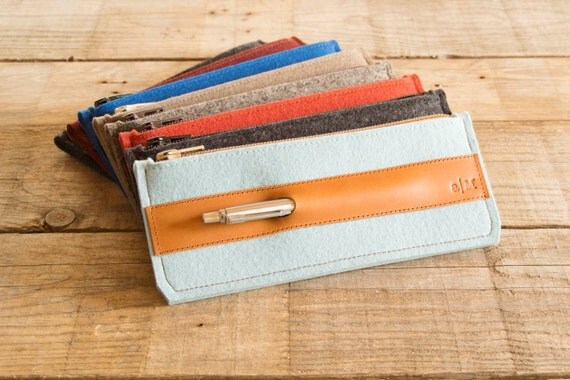 Felt and leather PENCIL CASE, sunglasses case, pen holder, turquoise and tan, wool felt, handmade, made in Italy