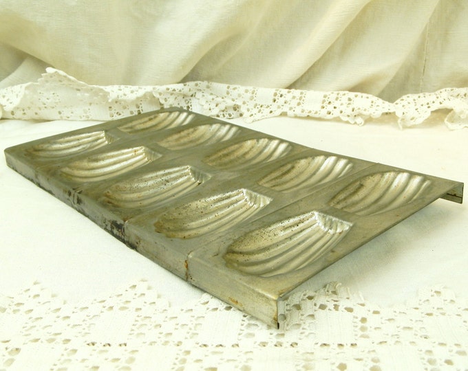 Vintage French Madeleine Cake Mold / French Baking / French Decor / French Baking Tin / Kitchenware / Kitchenalia / Cooking / French Kitchen Vintage French Madeleine Cake Mold / French Baking / French Decor / French Baking Tin / Kitchenware / Kitchenalia / Cooking / French Kitchen