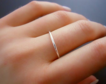Thin Sterling Silver Ring, Skinny Ring, Minimal Round Siver Ring, Stacking Ring, Simple Ring, Midi Silver Ring