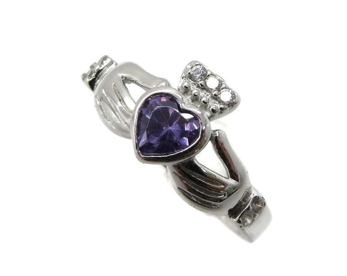 Amethyst Claddagh Ring, Vintage Sterling Silver Ring, Irish Ring, Size 6, FREE SHIPPING