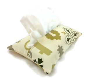 Travel Tissue Holder Kleenex Pouch in Skeleton Key