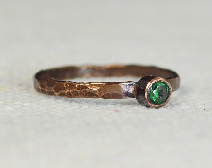 Bronze Copper Emerald Ring, Classic Size, Stackable Rings, Mother's Ring, May Birthstone, Copper Jewelry, Emerald Ring, Pure Copper, Band