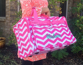 Monogrammed DUFFLE Bag, Pink Overnight Bag, Women Luggage, Women Duffle Bag, Girls Weekender Bag, Hospital Bag, Personalized Weekender Bag