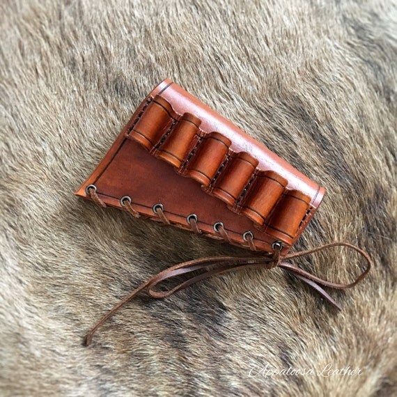Leather Butt Stock Cover with 12 Gauge Ammo Cartridge Slot