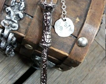 Harry Potter Wands/Choose your favorite wand/Essential-Oil Lava Stone Diffusing Necklace / Harry Potter Essential-Oil Lava Stone / 9 3/4 tag