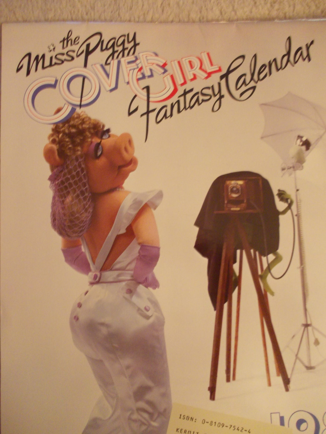 miss-piggy-cover-girl-fantasy-calendar-1980