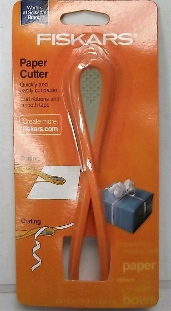 Fiskars 1630601005 Paper Cutter Orange With Built In Ribbon