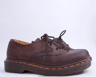 true vintage 90s DR MARTENS brown genuine leather oxford shoes Uk 4 US Women's 6 90s style 90s clothing grunge hipster minimalist