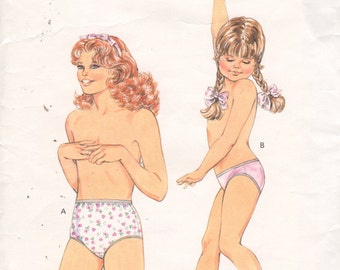 Kwik Sew 1652 Girls Panties Pattern Bikini Briefs Childs Lingerie Sewing Pattern Size 4 5 6 7 Waist 21 - 23 UNCUT