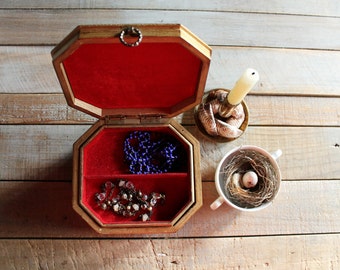 Vintage Florentia Jewelry Holder