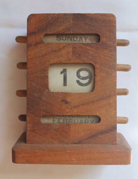 Vintage Wooden Perpetual Scrolling Desk by HelenandherDaughters