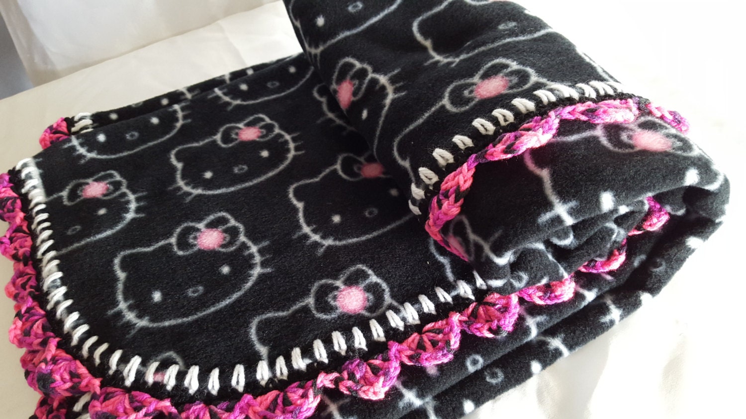 Black and White Hello Kitty Face Fleece Blanket with