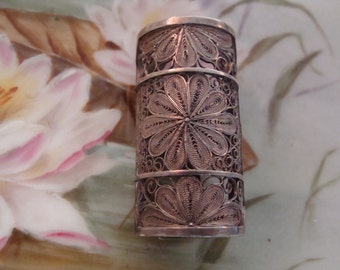 Antique 950 Silver Filigree Tussie Mussie Posey Flower Nosegay Holder Brooch