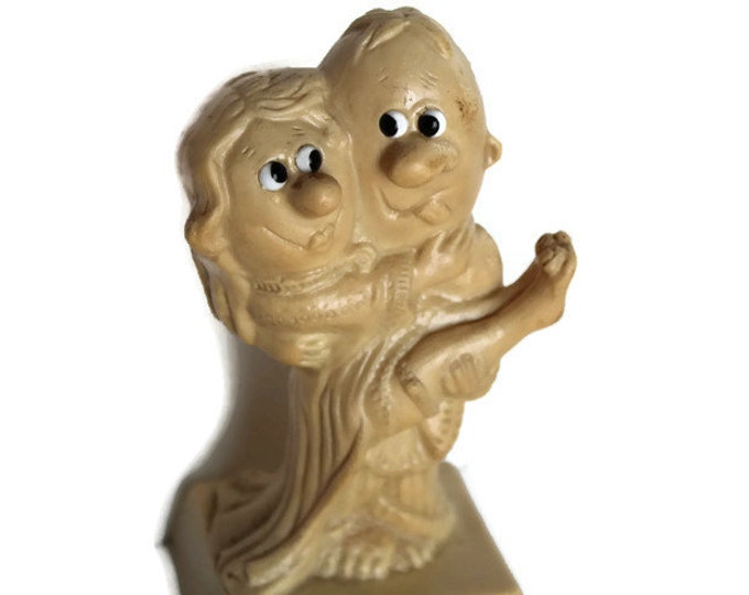 Russ Berries Co. Sculpture Figurine Happy Anniversary Couple Collectible