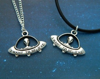 Alien Necklace, UFO Necklace, Space Jewellery, I Want To Believe, Martian Jewelry, Spaceship Necklace, Flying Saucer Necklace, Geeky Gift