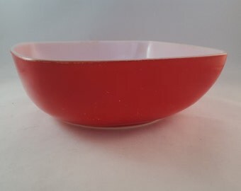 SALE - Red Square Pyrex Hostess Serving Bowl - 525-B-025