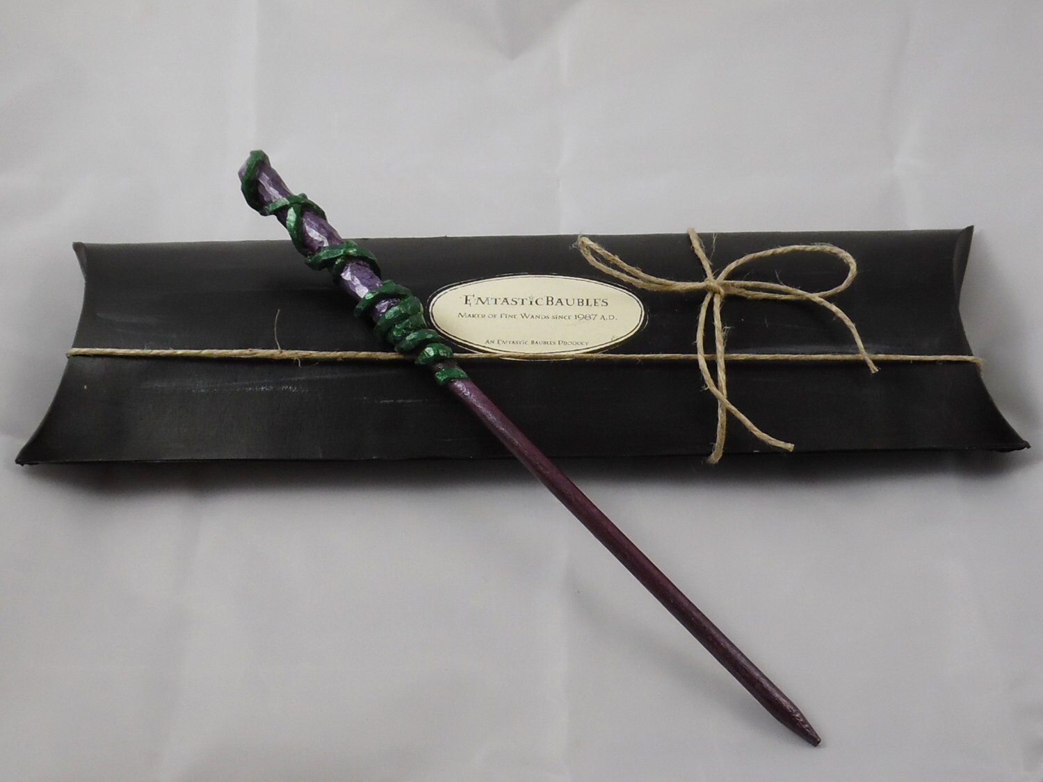 121/4 Rosewood Unicorn Tail Hair Core Wand