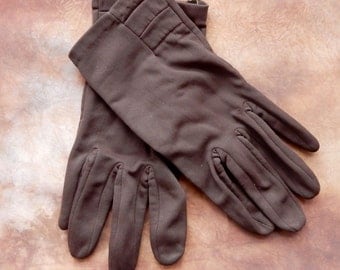A Lovely Pair of Vintage nylon gloves , Good condition, shabby chic. retro.Boho. Evening gloves.Brown.
