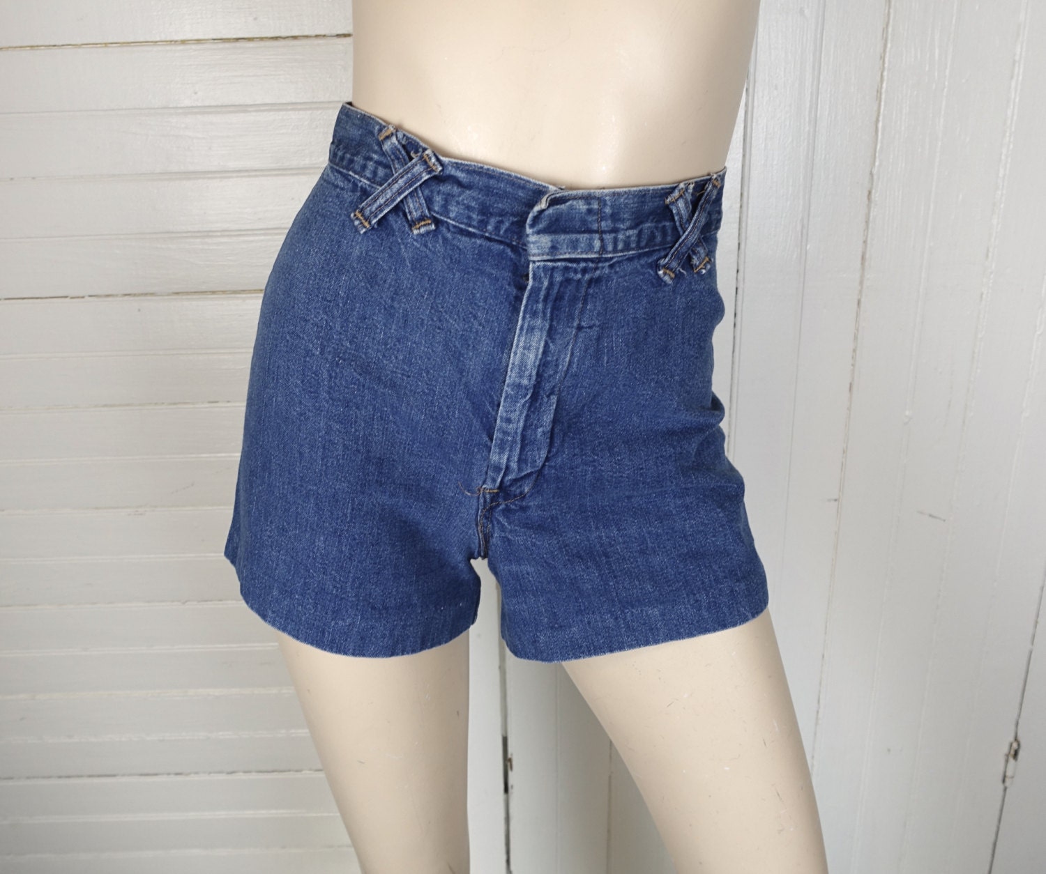 SALE 70s Denim Shorts 1970s High Waist Jeans Pin Up / Hot