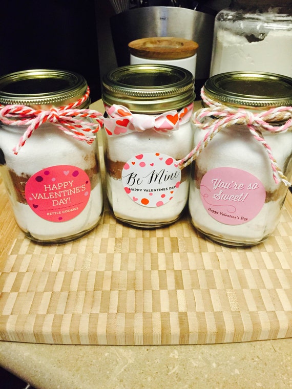 Pint size valentine s day mason jar cookie mix by kettlecookies1