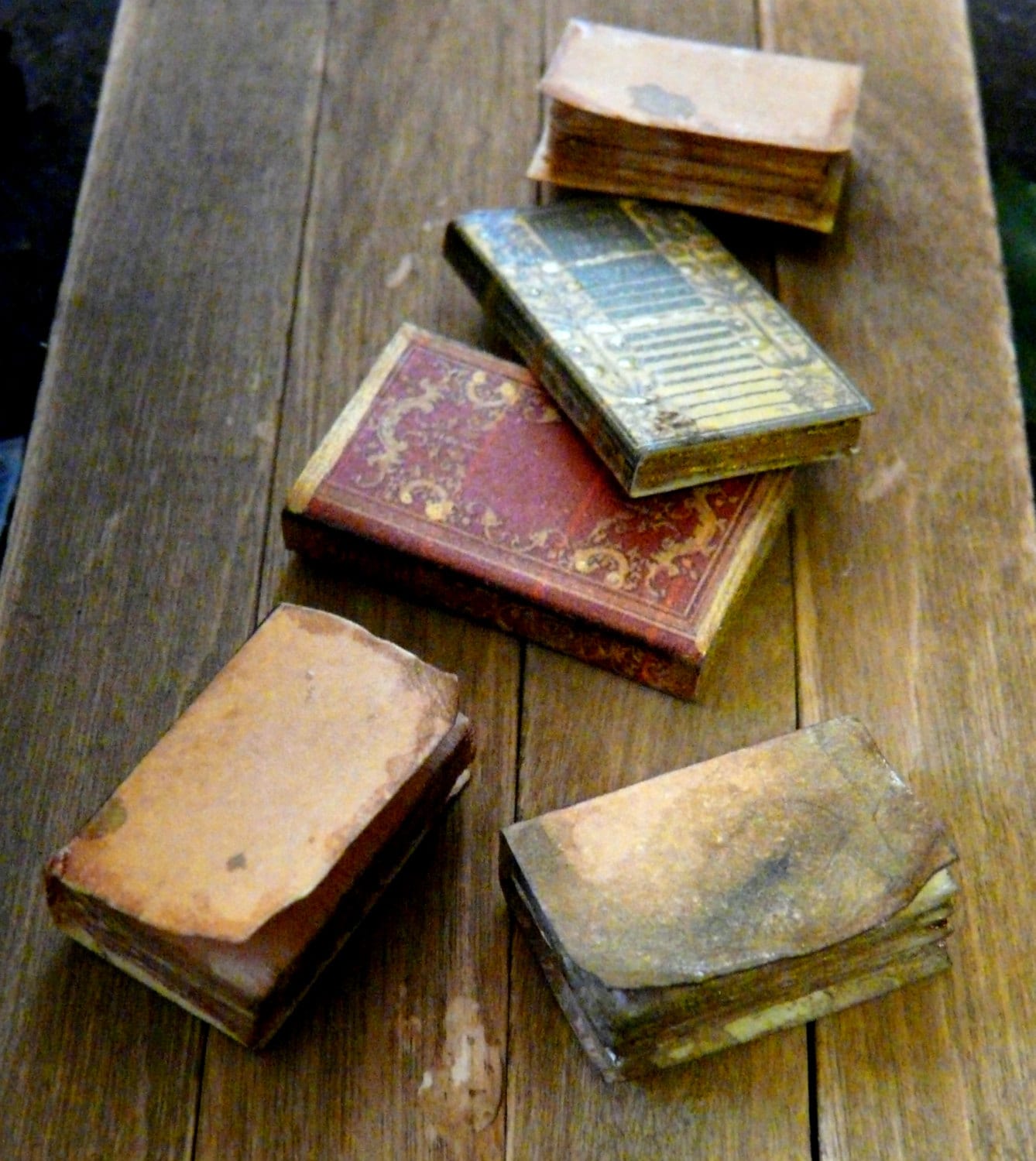 making miniature books