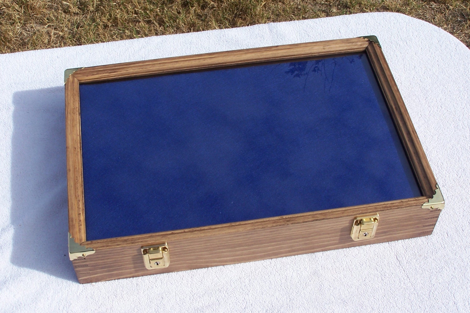 12x18x3 display case wall mount locking fossils knives gun