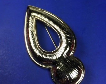 Goldtone Brooch