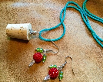 Cork Necklace & Mini-Plums - Combo Trunk