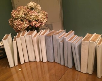 Neutral Books, Decorative Books, Interior Design, French Farmhouse Decor, White Books, Beige, Vintage Books, Bridal Shower Decor