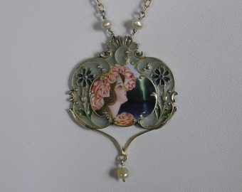 Art Nouveau Silver(900) Plique-á-Jour and enamelled necklace