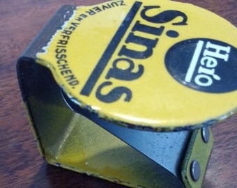 Unique Vintage Advertising Tin- Hero Sinas Beverage display clip