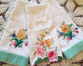 Vintage Tea Towels - Appliqued Floral Fingertip Towels - Set of Three - Sweet Cottage Style