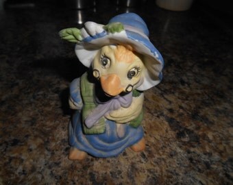 1989 Porcelain Grandma Duck Bell Made in Taiwan