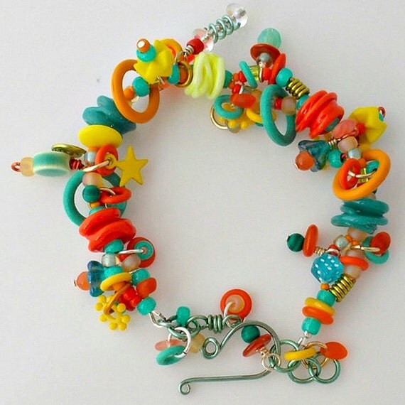 Items similar to Bracelet - Carnival on Etsy