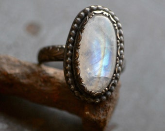 Petite Rainbow moonstone ring in sterling silver with LOS Patina, Labradorite, size 9, Oval stone