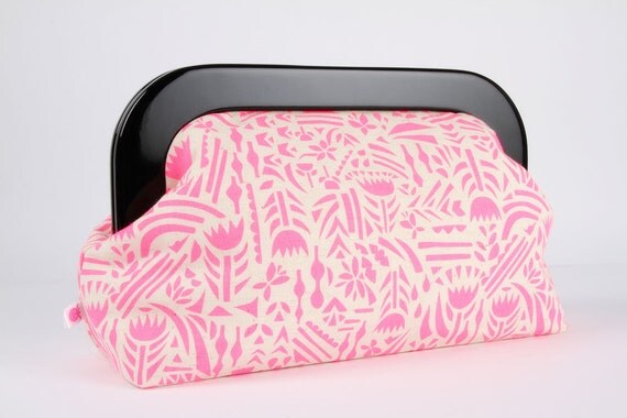Clutch purse with resin frame Botanica in neon pink Home