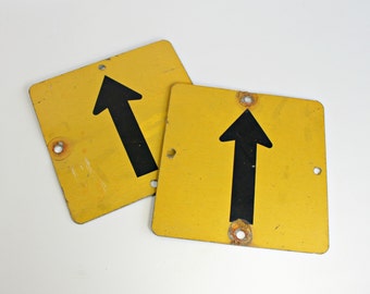 Vintage Metal Arrow Road Sign Industrial Salvage Home Apartment Decor (Top Sign Only)